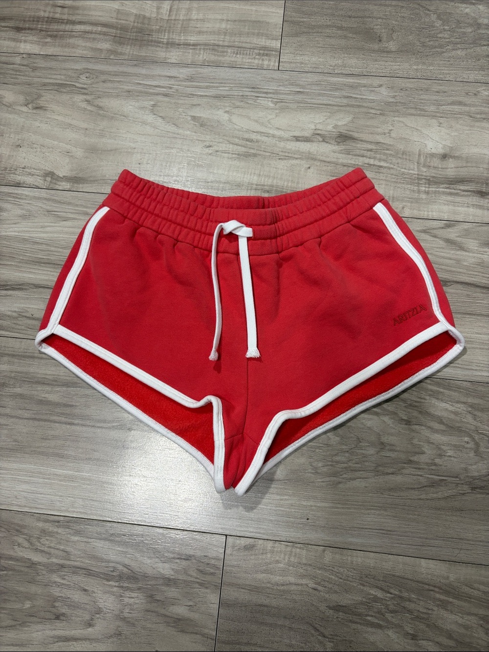 Aritzia Red Athletic Dolphin Shorts with White Trim - Picture 2 of 8